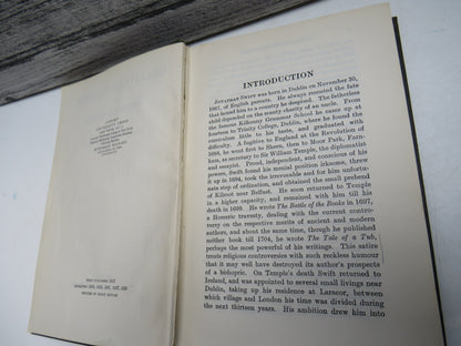 Gulliver's Travels by Jonathan Swift, 1939 book image 4