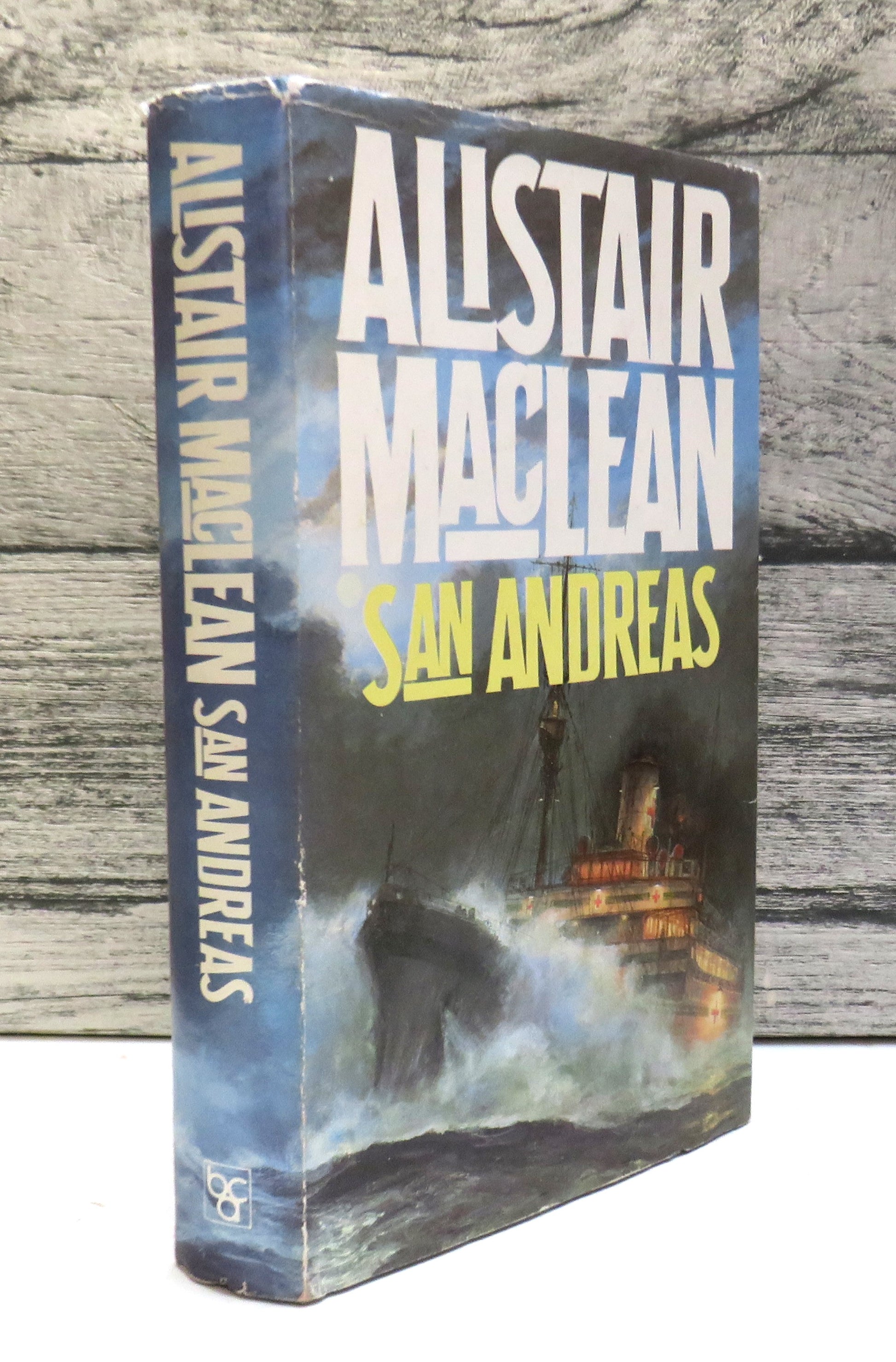 San Andreas By Alistair MaClean 1985 book front cover