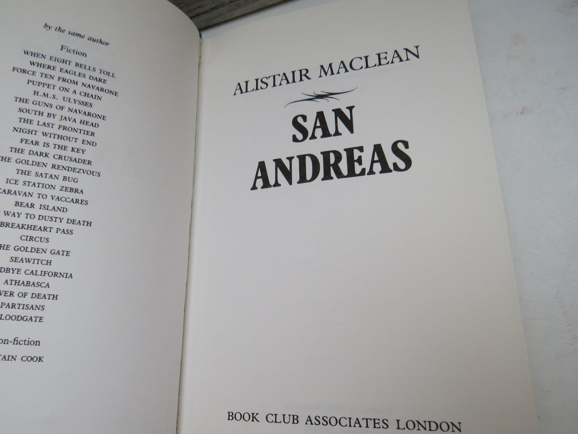 San Andreas By Alistair MaClean 1985 book image 3