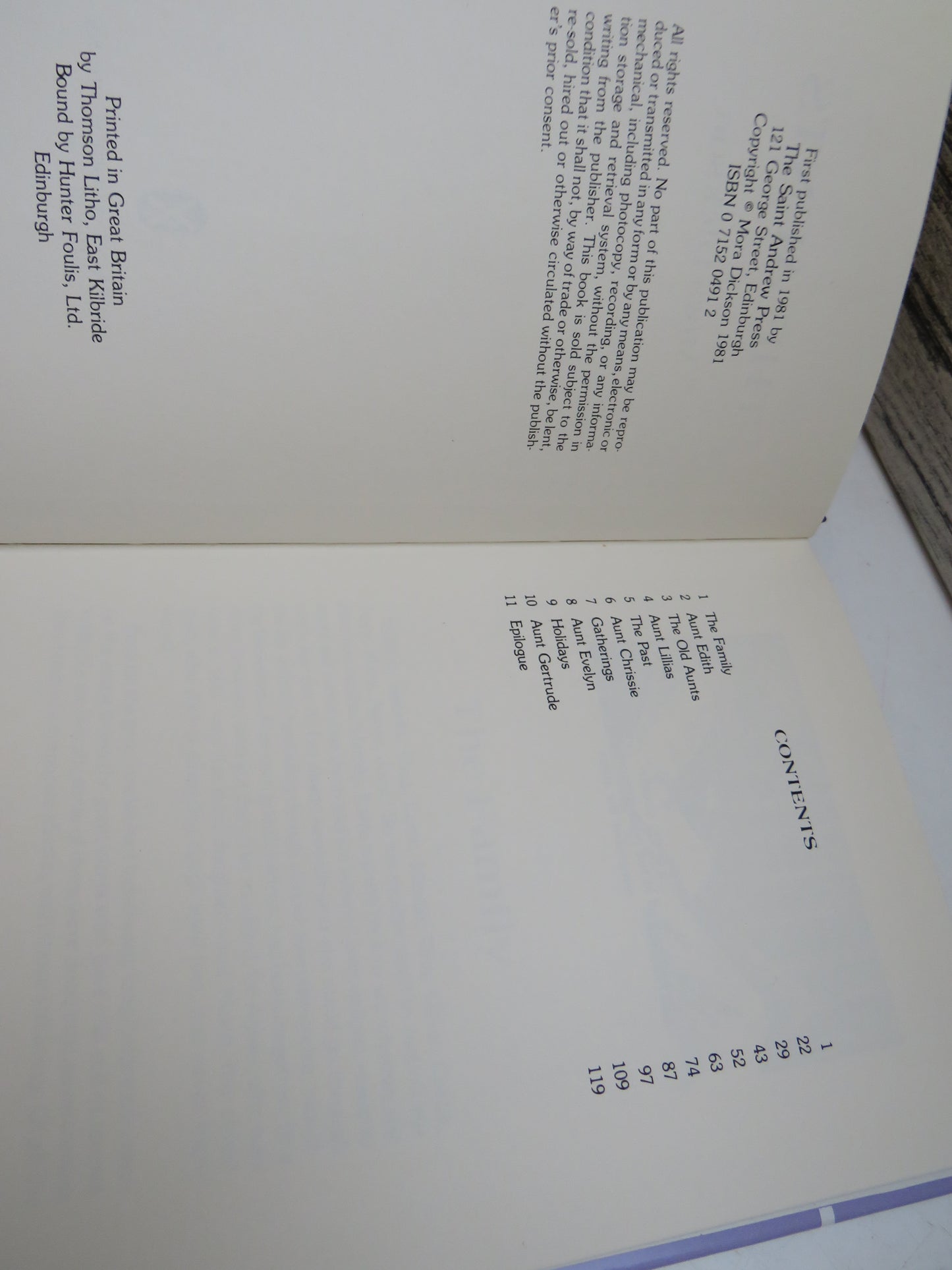 The Aunts By Mora Dickson 1981