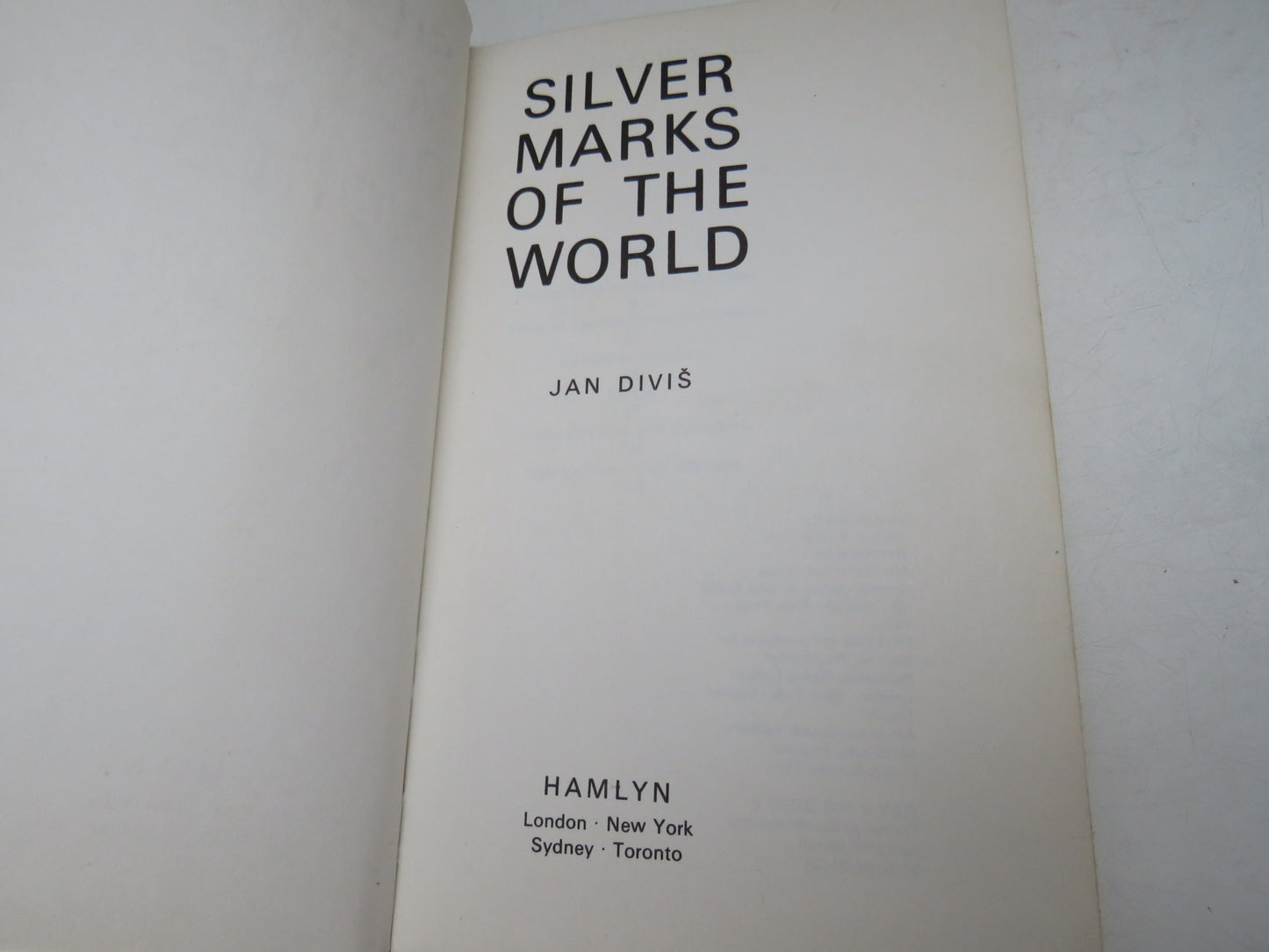Silver Marks of the World By Jan Divis 1976