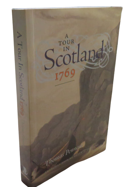 A Tour In Scotland 1769 By Thomas Pennant 2000 book front cover