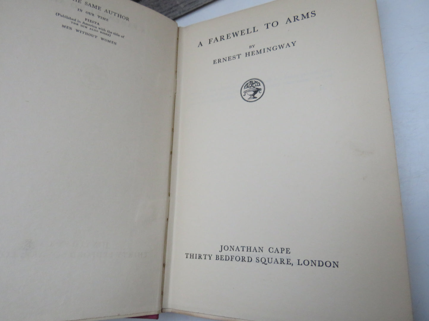 A Farewell To Arms By Ernest Hemingway 1929 1st UK Edition book image 4