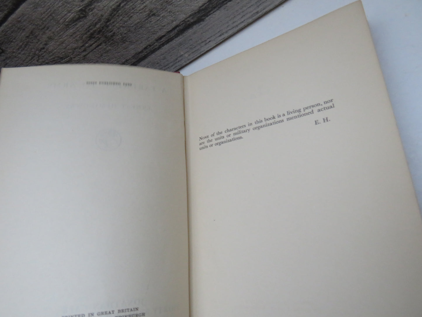 A Farewell To Arms By Ernest Hemingway 1929 1st UK Edition book image 5
