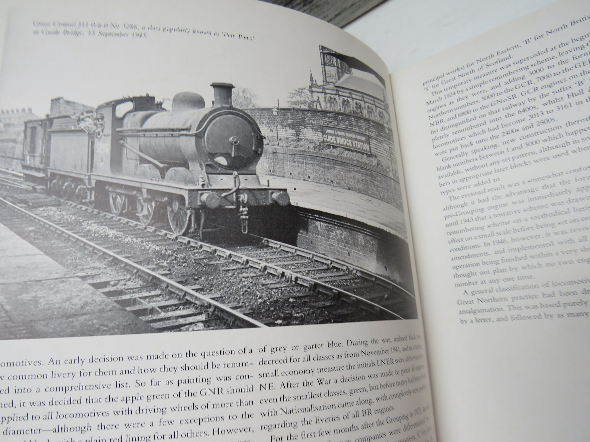 Linerer Steam 1923-1948 By H.C. Casserley (Vintage Railway Book) book 4