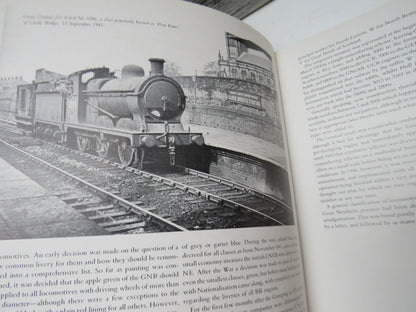 Linerer Steam 1923-1948 By H.C. Casserley (Vintage Railway Book) book image 4
