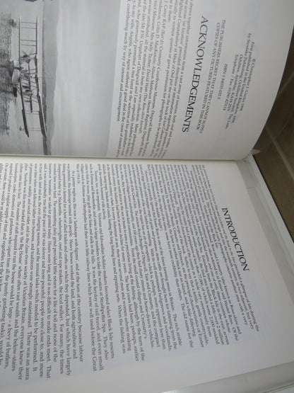 Easter Ross and the Black Isle Compiled By Christopher J. Uncles 1998 book image 4