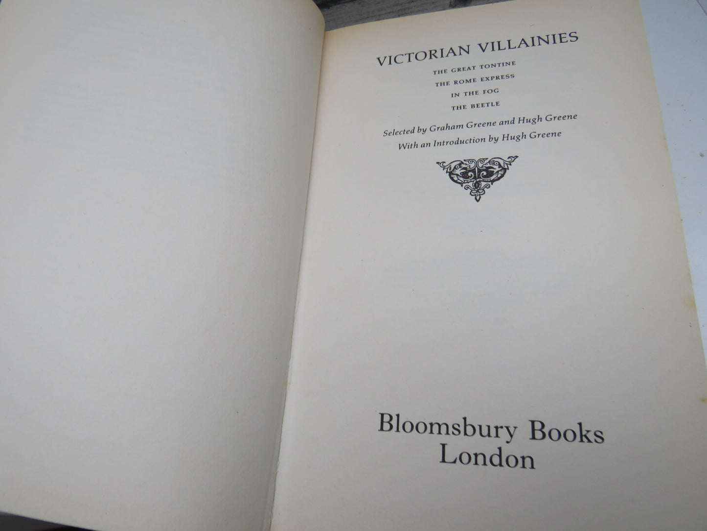 The Penguin Book of Victorian Villainies, The Great Tontine, The Rome Express, In The Fog and The Beetle, Graham and Hugh Greene 1984