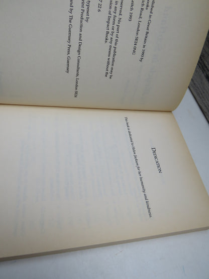 By Bicycle in Scotland by Roger Leitch, Cycle-touring on the quiet roads of Scotland, 1993 book image 4