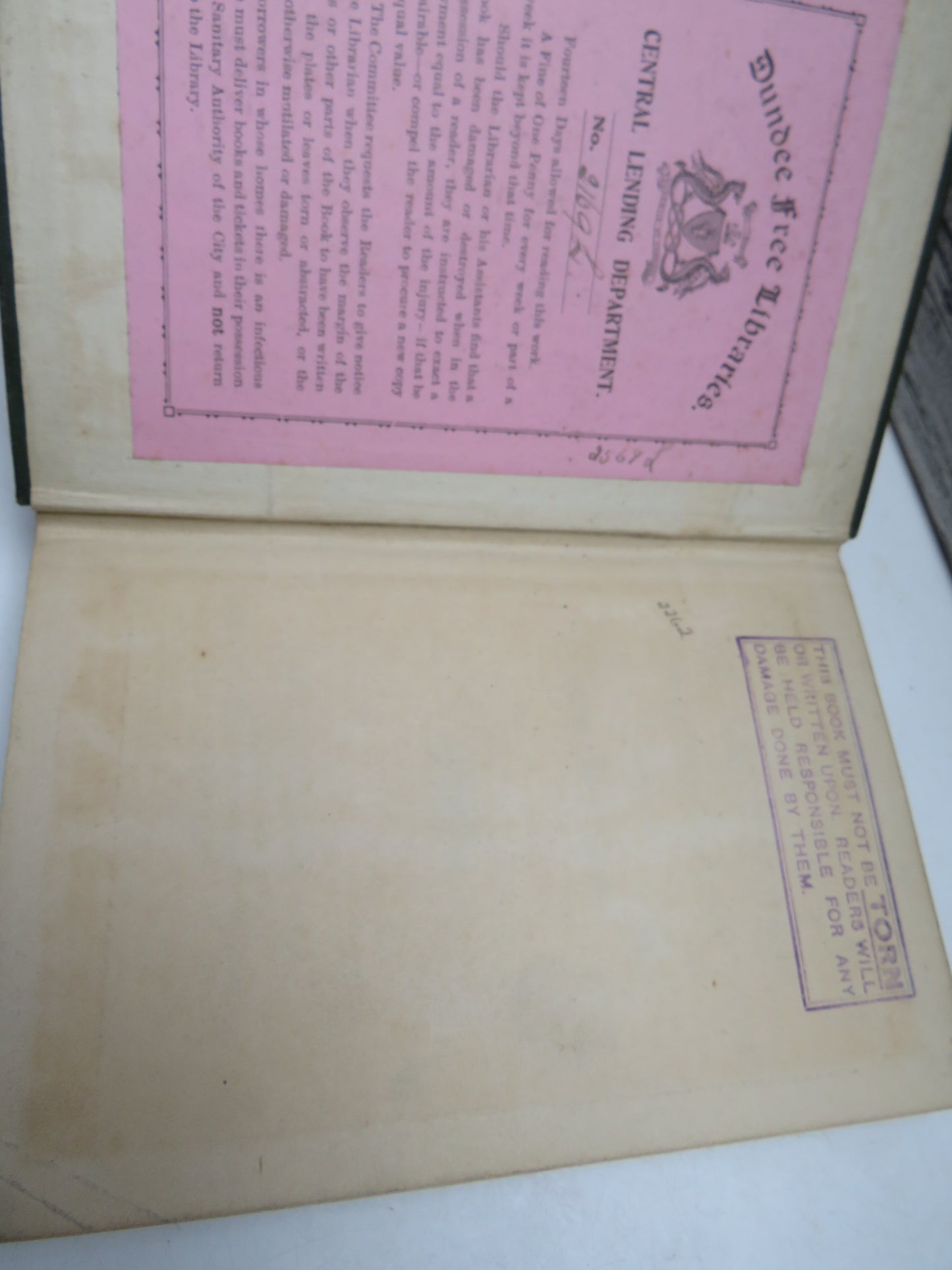 This England An Anthology from her Writers compiled by Edward Thomas 1915