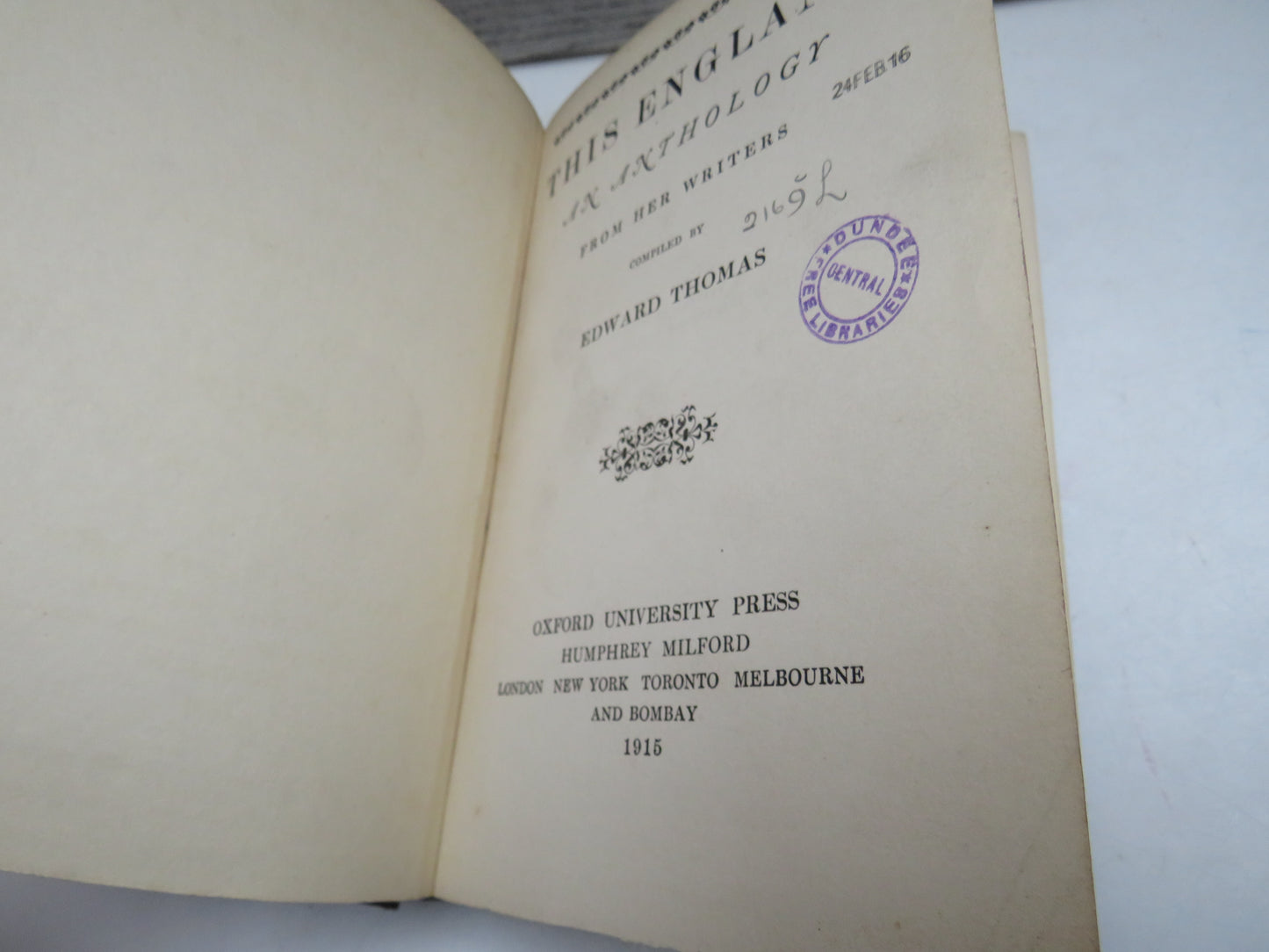 This England An Anthology from her Writers compiled by Edward Thomas 1915