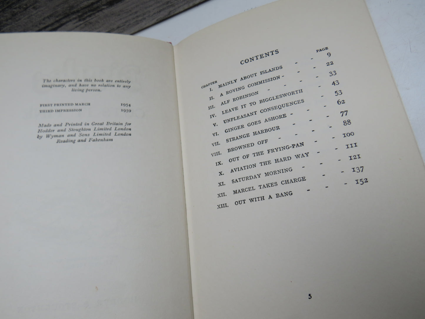 Biggles Cuts It Fine By Captain W. E. Johns 1959