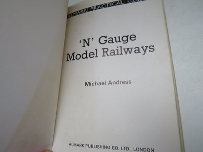 'N' Gauge Model Railways By Michael Andress 1972 book image 3