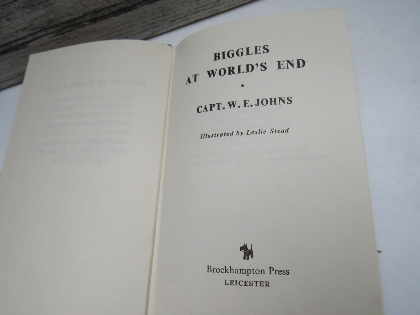 Biggles At World's End By Captain W.E. Johns 1959