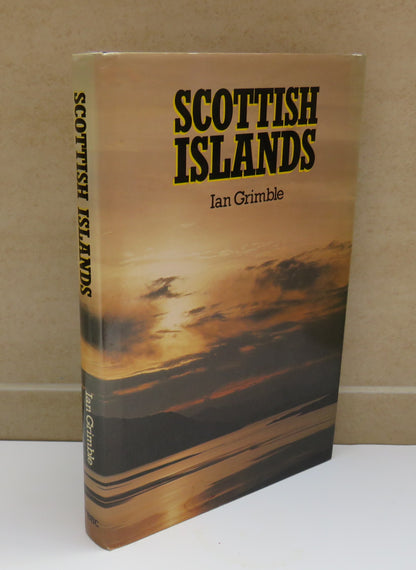 Scottish Islands By Ian Grimble 1985 book image 2