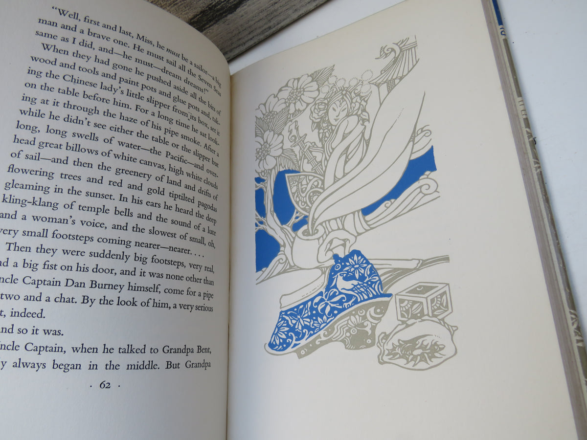The Sea Is Blue Written and Illustrated By Marie A. Lawson 1946 book image 6