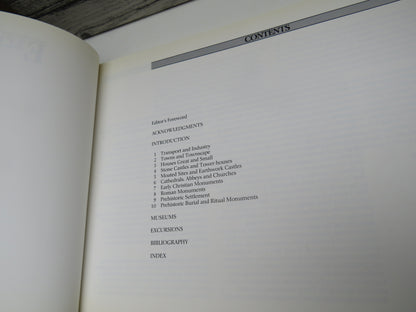Exploring Scotland's Heritage The Clyde Estuary and Central Region By J B Stevenson 1985