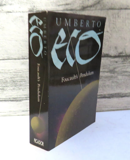 Foucault's Pendulum By Umberto Eco 1989 book front cover