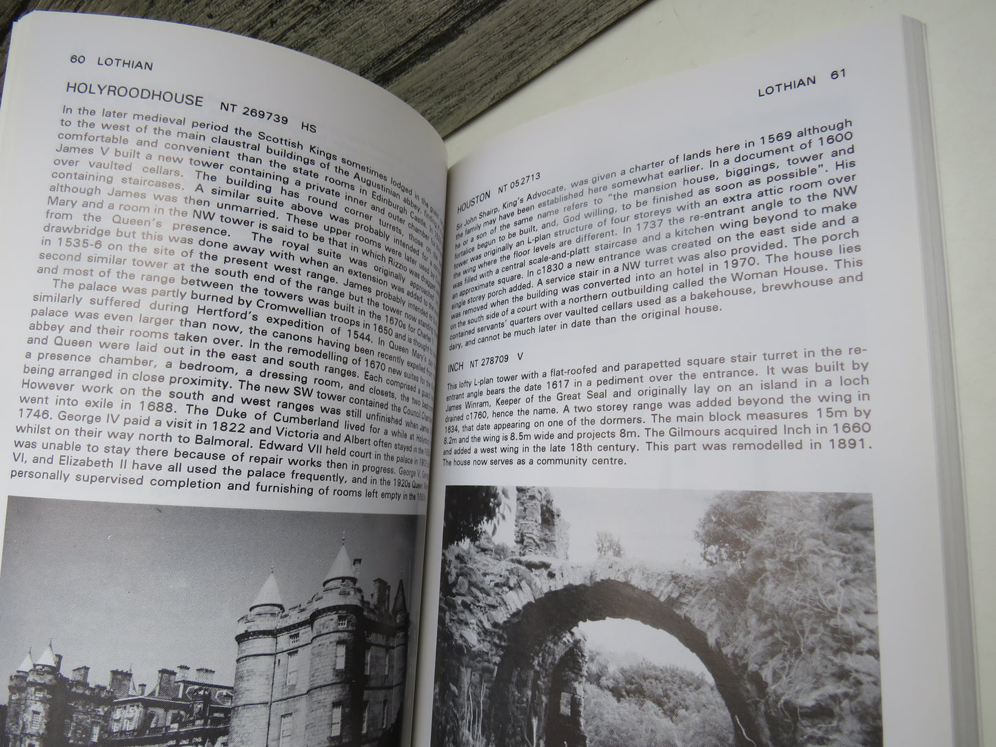 The Castles of Lothian and The Borders By Mike Salter 1994