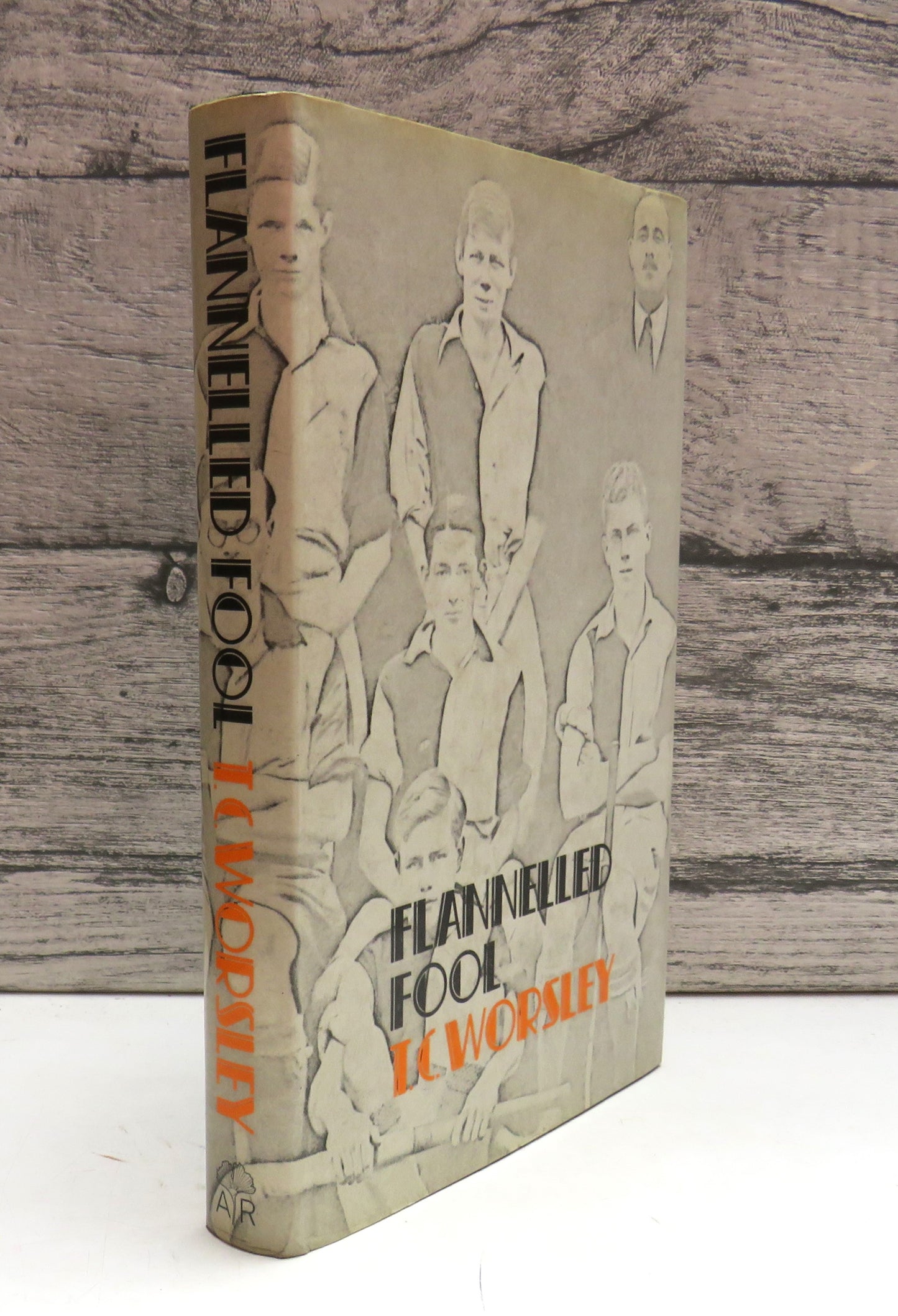 Flannelled Fool A Slice of a Life In The Thirties By T.C. Worsley 1969 (Vintage Memoir Book) book cover