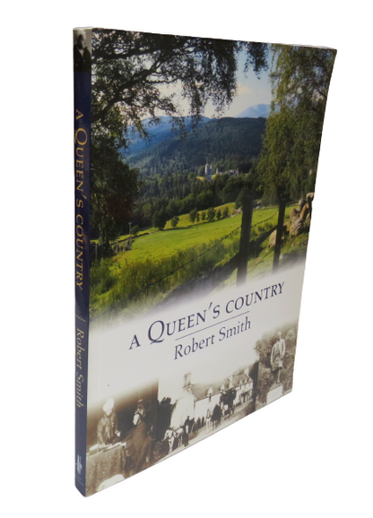 A Queen's Country by Robert Smith, 2000 book front cover