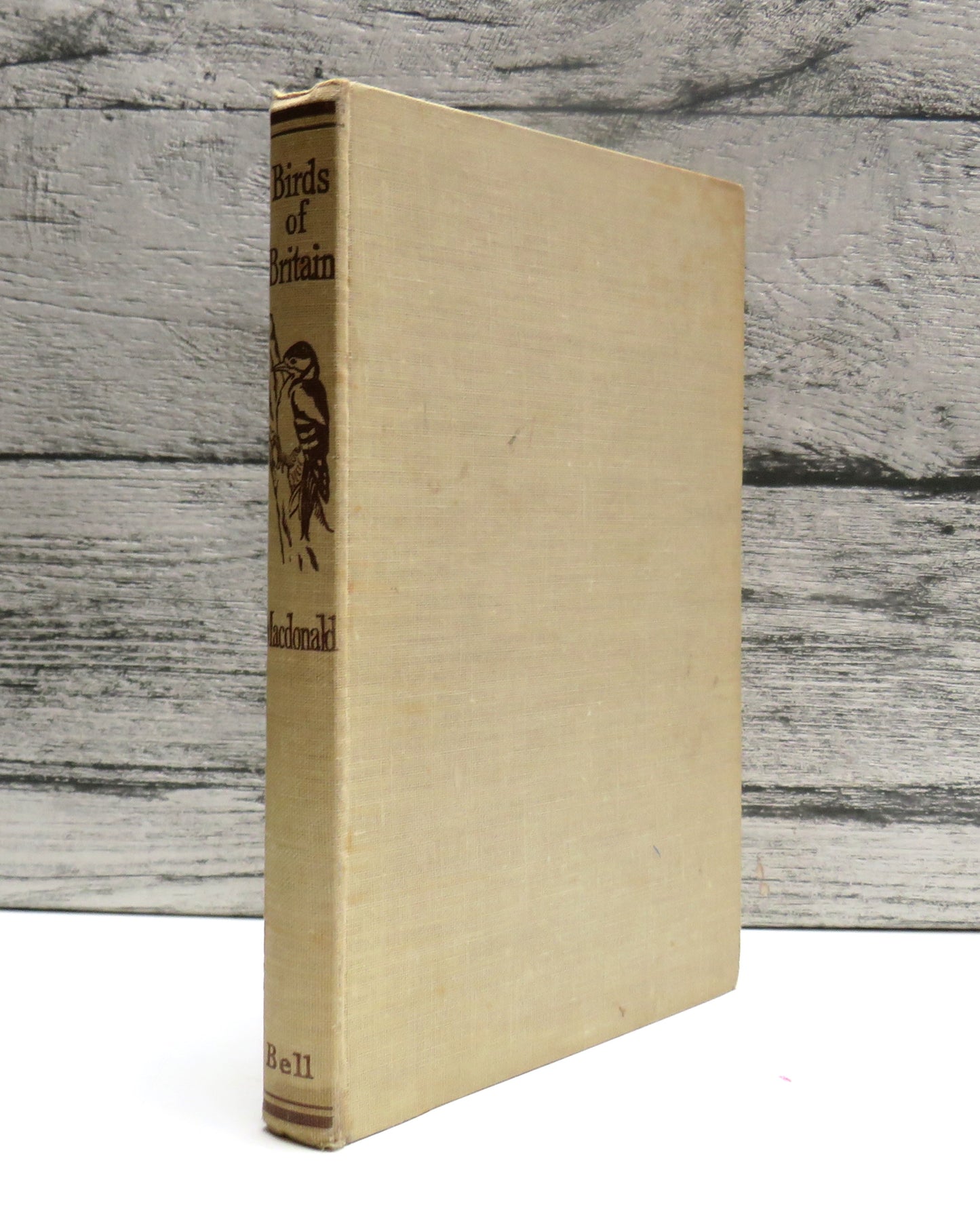 Birds of Britain A Guide To The Common Species By J.D. MacDonald 1949