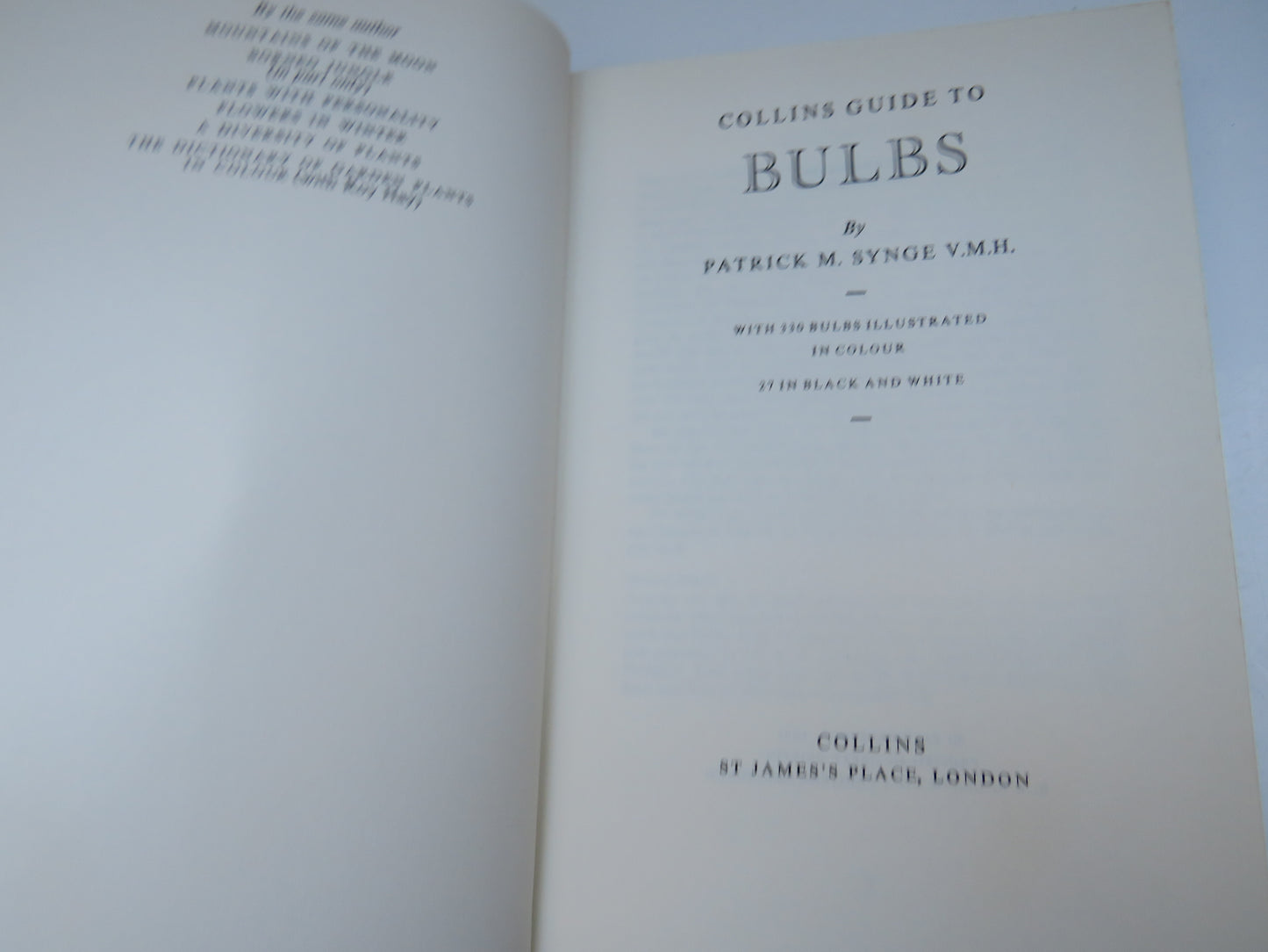 Collins Guide To Bulbs By Patrick M. Synge V.M.H 1971