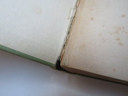 A Treasury of Verse For Boys & Girls In Three Parts Selected and Arranged By M.G. Edgar book image 2