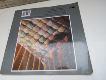 Quilting by Caroline Green 1986 (Illustrated Vintage Craft Book) book image 2