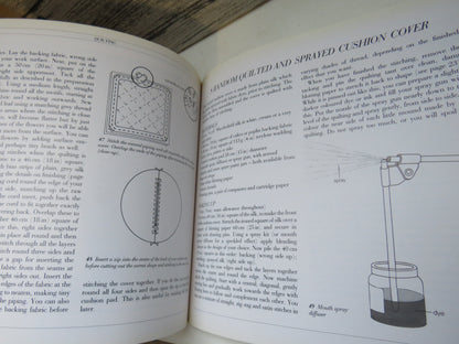 Quilting by Caroline Green 1986 (Illustrated Vintage Craft Book) book image 5