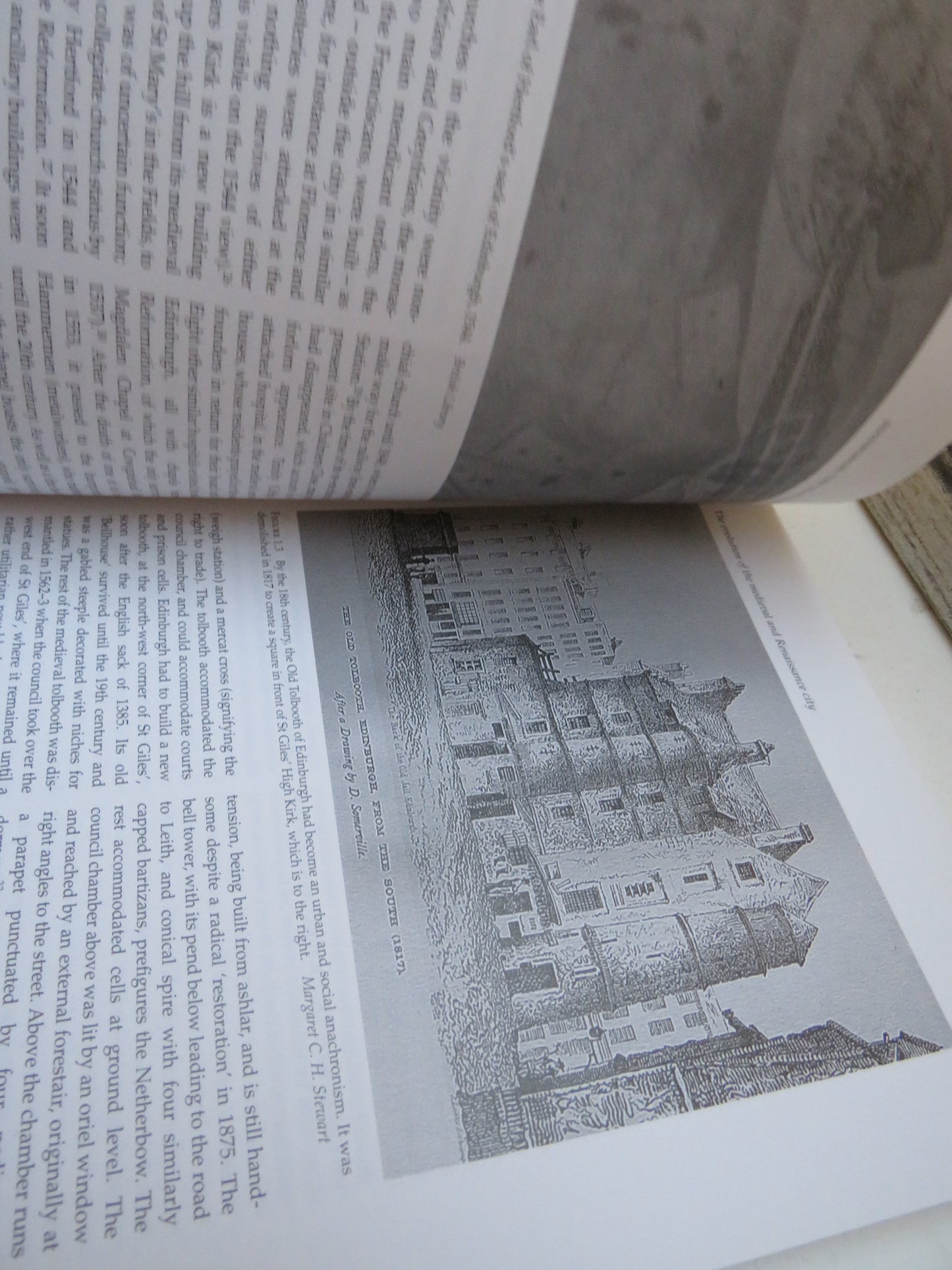 Edinburgh The Making of a Capital City Edited By Brian Edwards and Paul Jenkins 2005