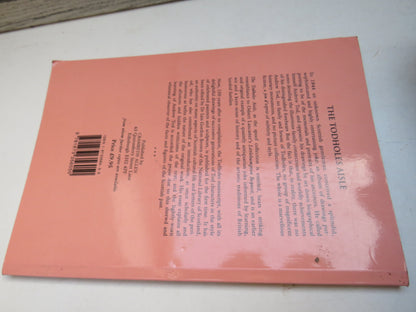 The Todholes Aisle A Family Portrait Gallery 1994 (Modern Family History) book image 2