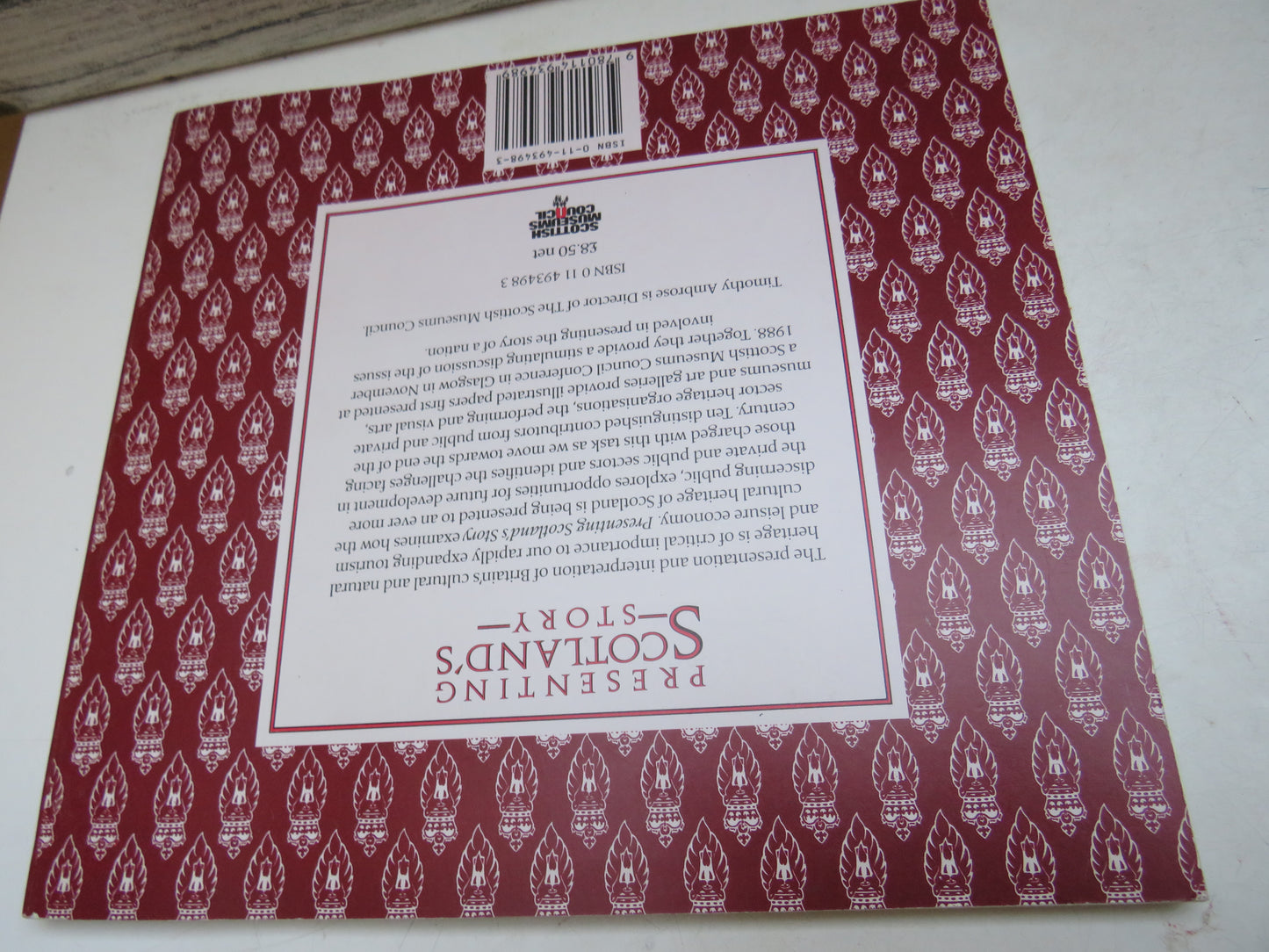Presenting Scotland's Story Edited By Timothy Ambrose 1989
