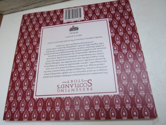 Presenting Scotland's Story Edited By Timothy Ambrose 1989