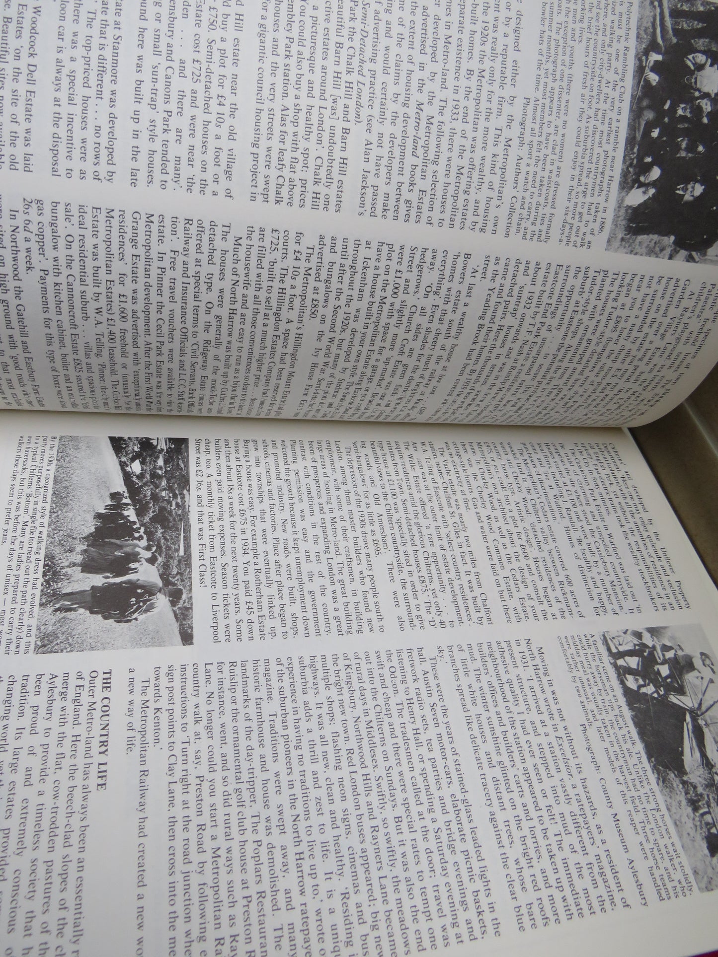 Metro Memories An Armchair Odyssey Through The Countryside Served By The Metropolitan Railway By Dennis Edwards and Ron Pigram 1988