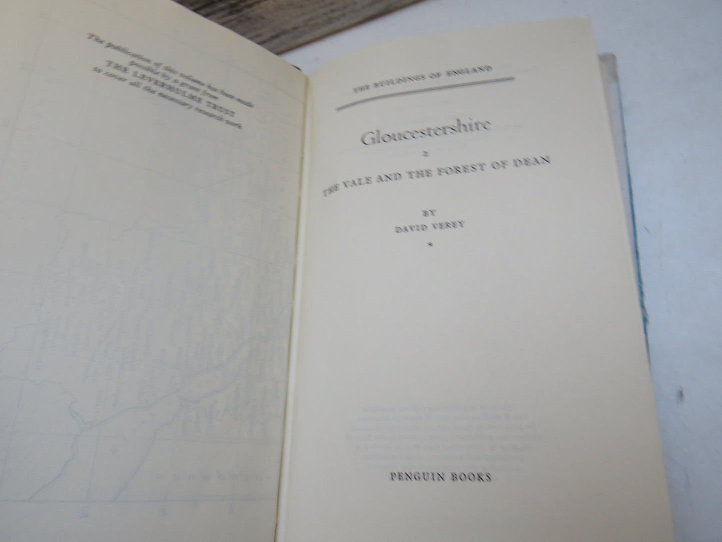 Gloucestershire 2 The Vale and The Forest of Dean By David Verey 1970 (Vintage County Guide) book 4