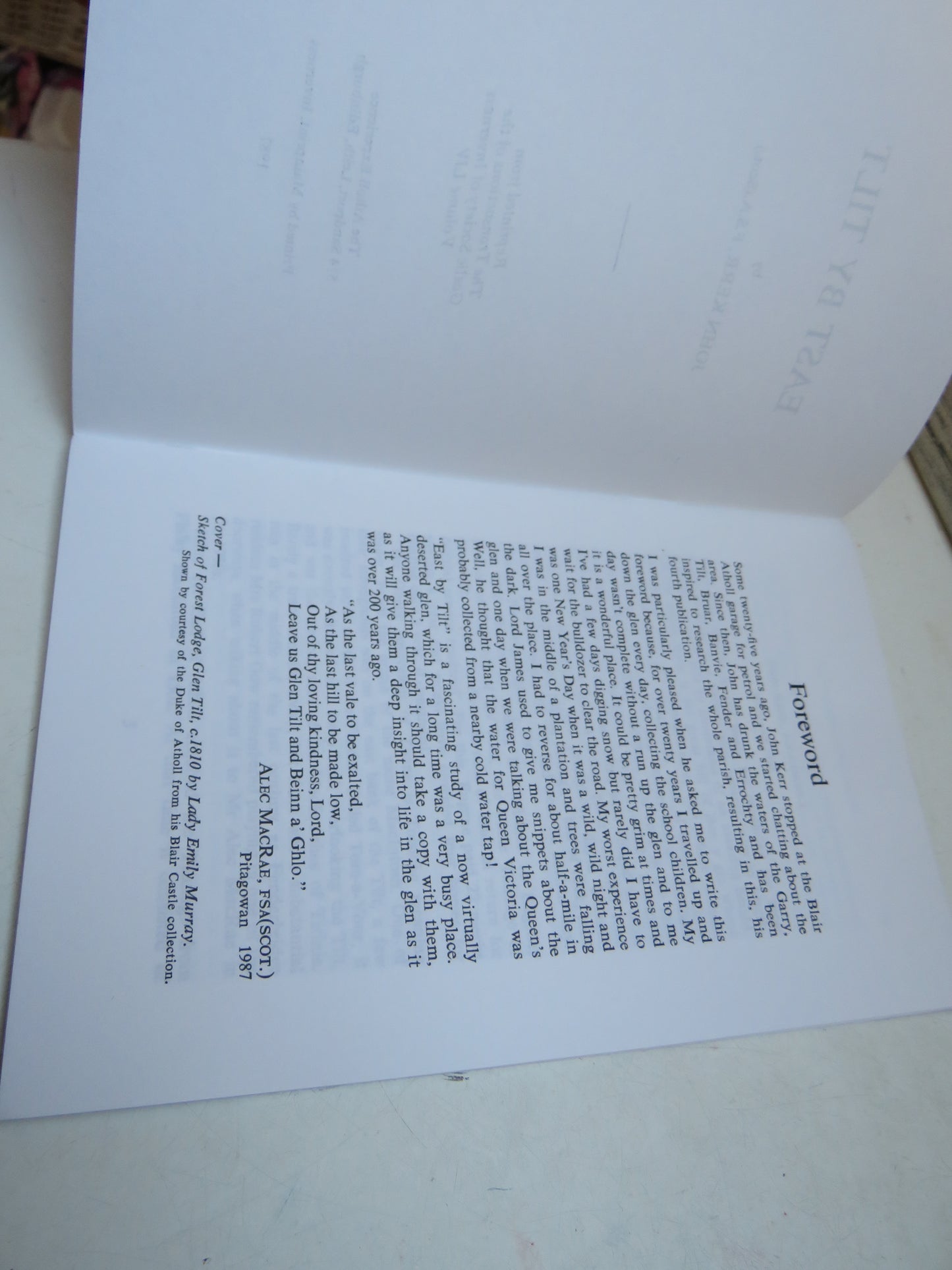 East By Tilt By John Kerr 1987 (Modern Scottish Travel Book) book 4