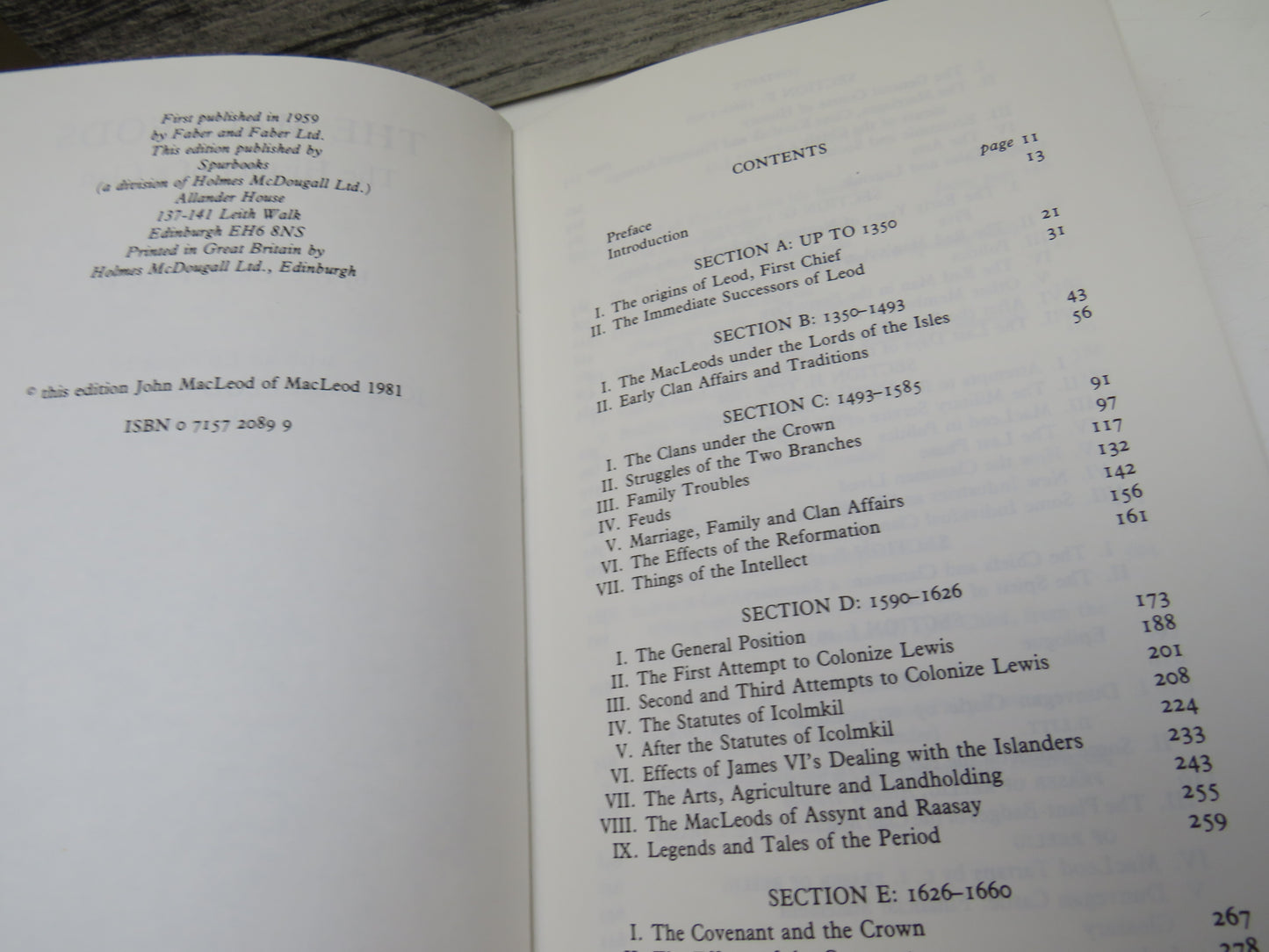 The Macleods The History of a Clan By I.F. Grant 1981