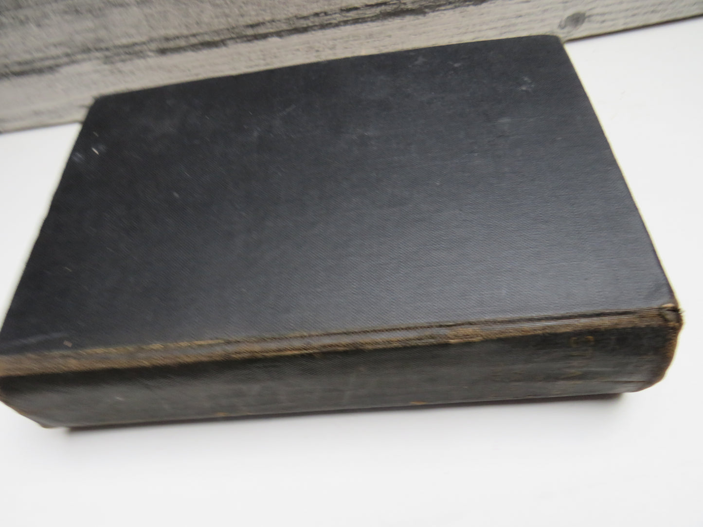 Thrice a Stranger New Chapters of Autobiography By Vera Brittain 1938 book image 2