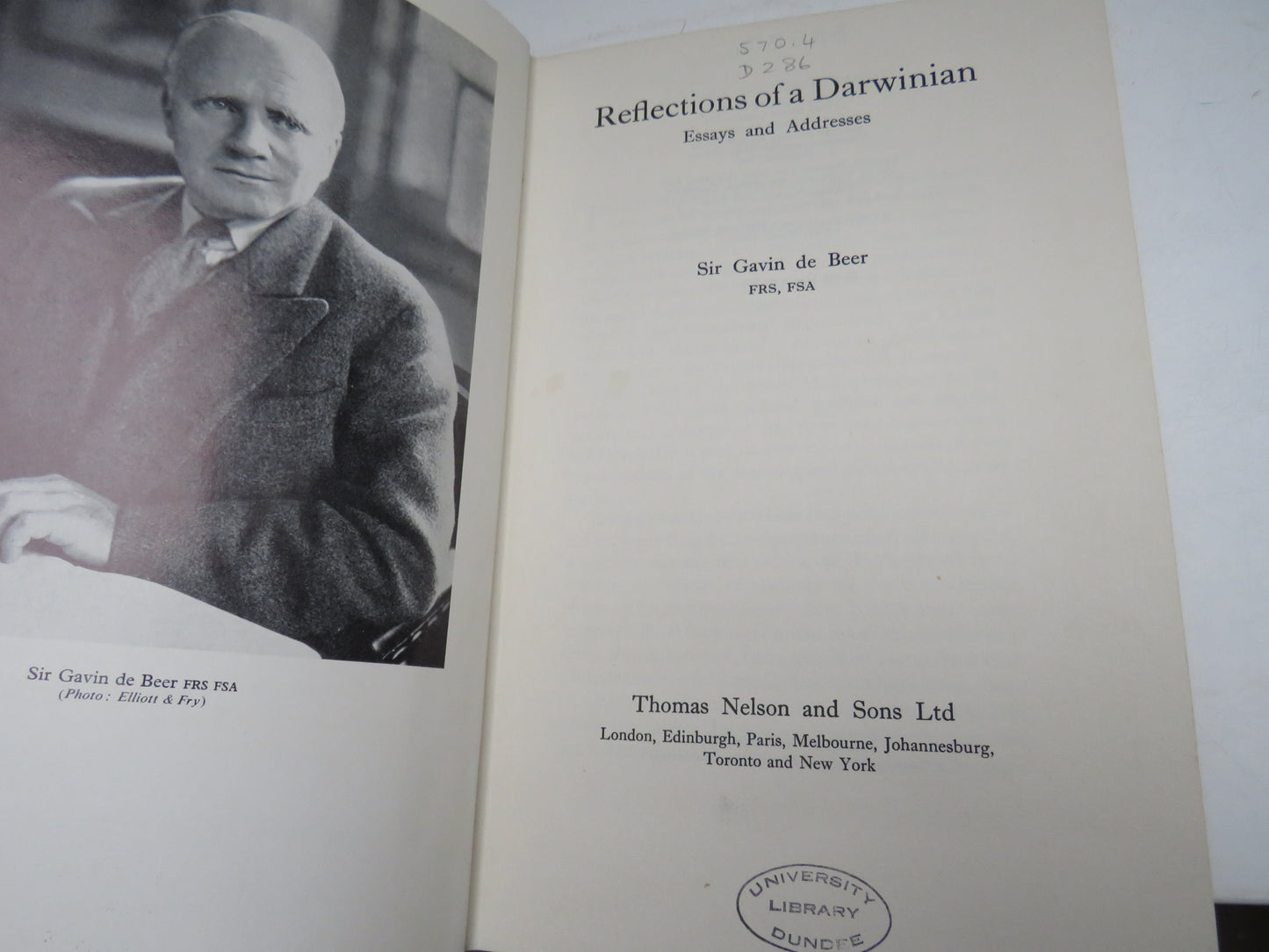 Reflections of a Darwinian Essays and Addresses By Sir Gavin De Beer 1962