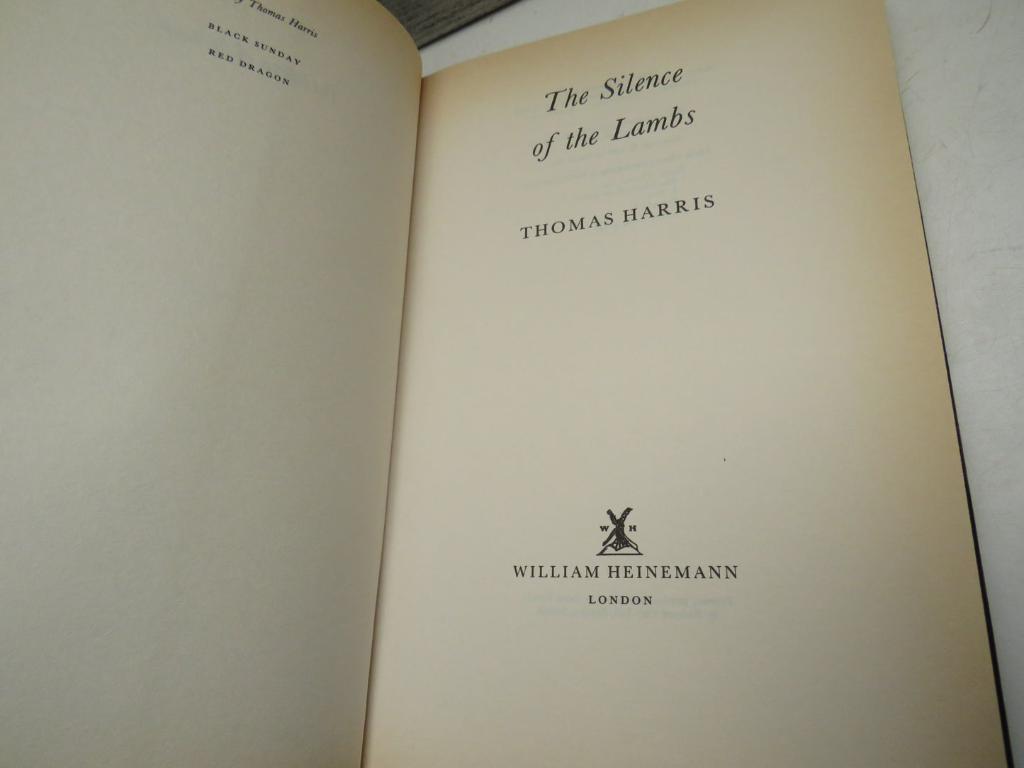 The Silence of The Lambs By Thomas Harris 1991
