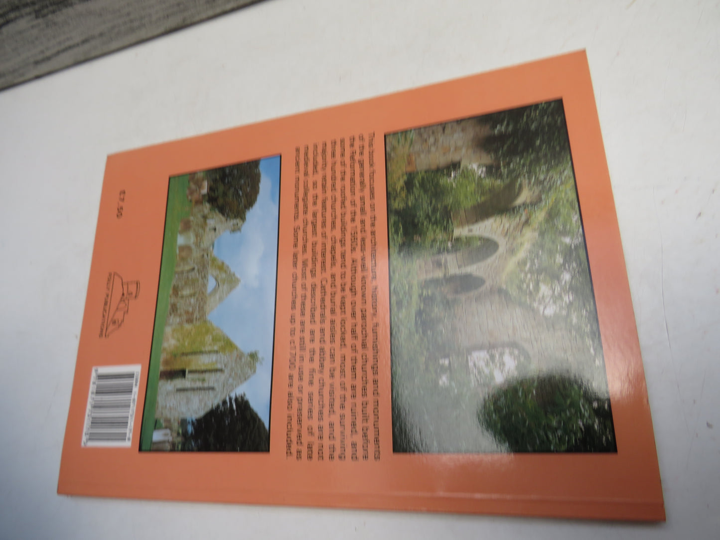 The Old Parish Churches of Scotland By Mike Salter 1994