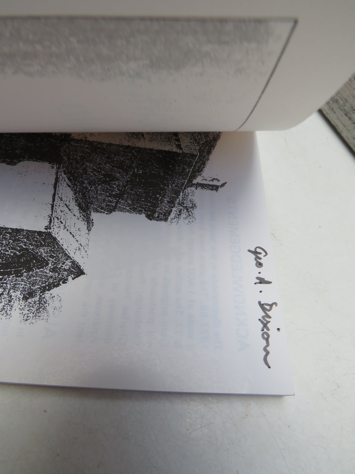 The Old Parish Churches of Scotland By Mike Salter 1994