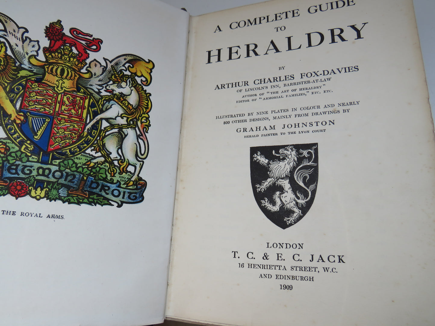 A Complete Guide To Heraldry By Arthur Charles Fox-Davies 1909