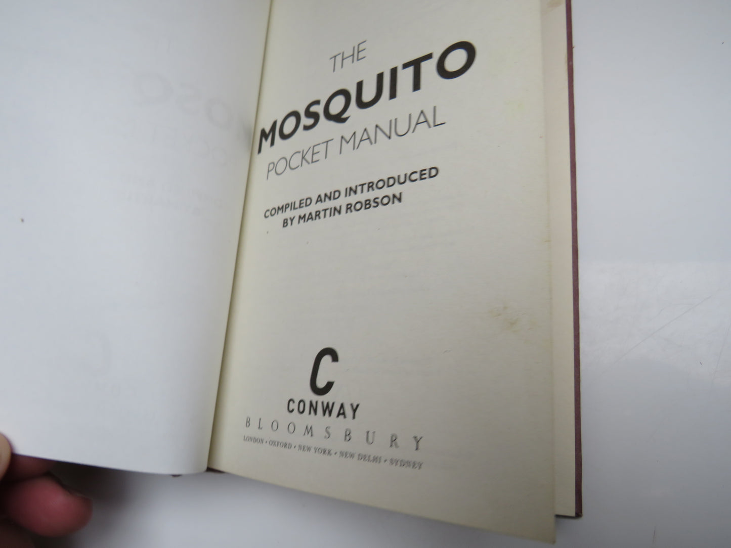 The Mosquito Pocket Manual, All Marks in Service 1941-1945 by Martin Robson, 2015