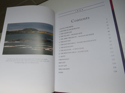 Colin Baxter Island Guides Iona By E. Mairi MacArthur 2001 book image 4