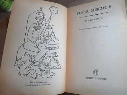 Black Mischief By Evelyn Waugh 1976 Penguin Books book image 3