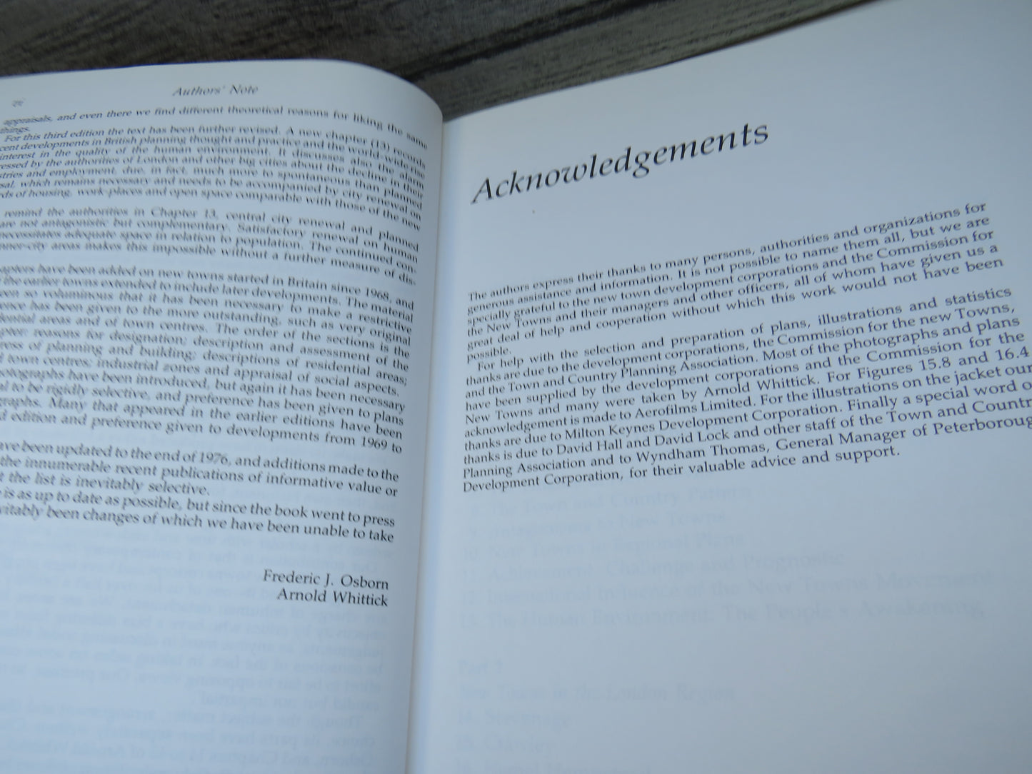New Towns Their Origins, Achievements and Progress By Frederic J. Osborn and Arnold Whittick 1977