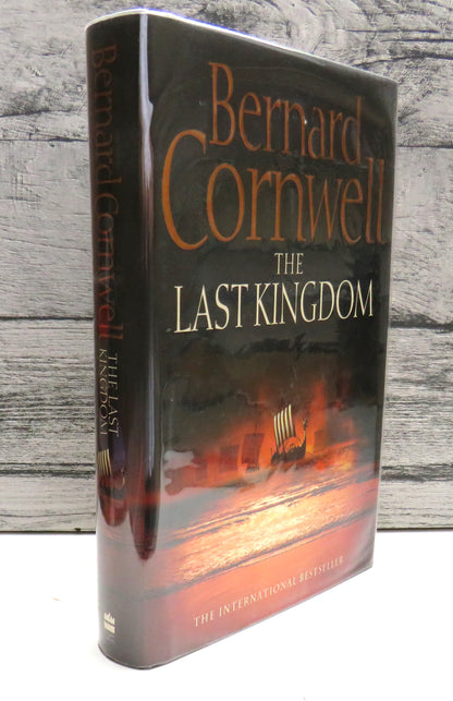 The Last Kingdom By Bernard Cornwell 2004 With Authors Signature book front cover