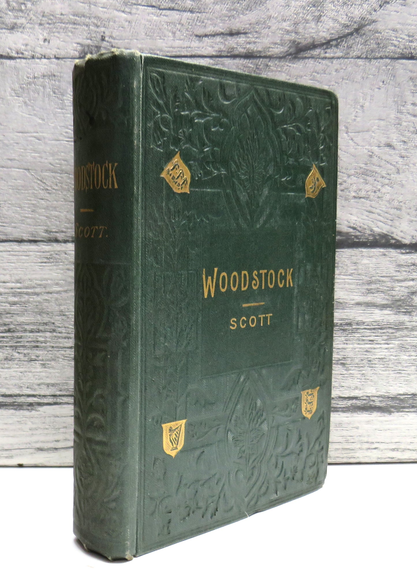 Woodstock By Sir Walter Scott